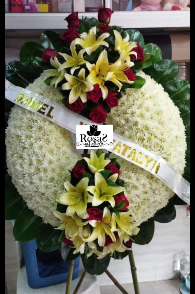 Corona fúnebre circular en cali